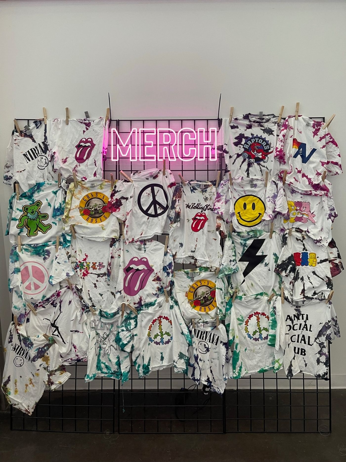 Custom Pin & Patch Merch Bar