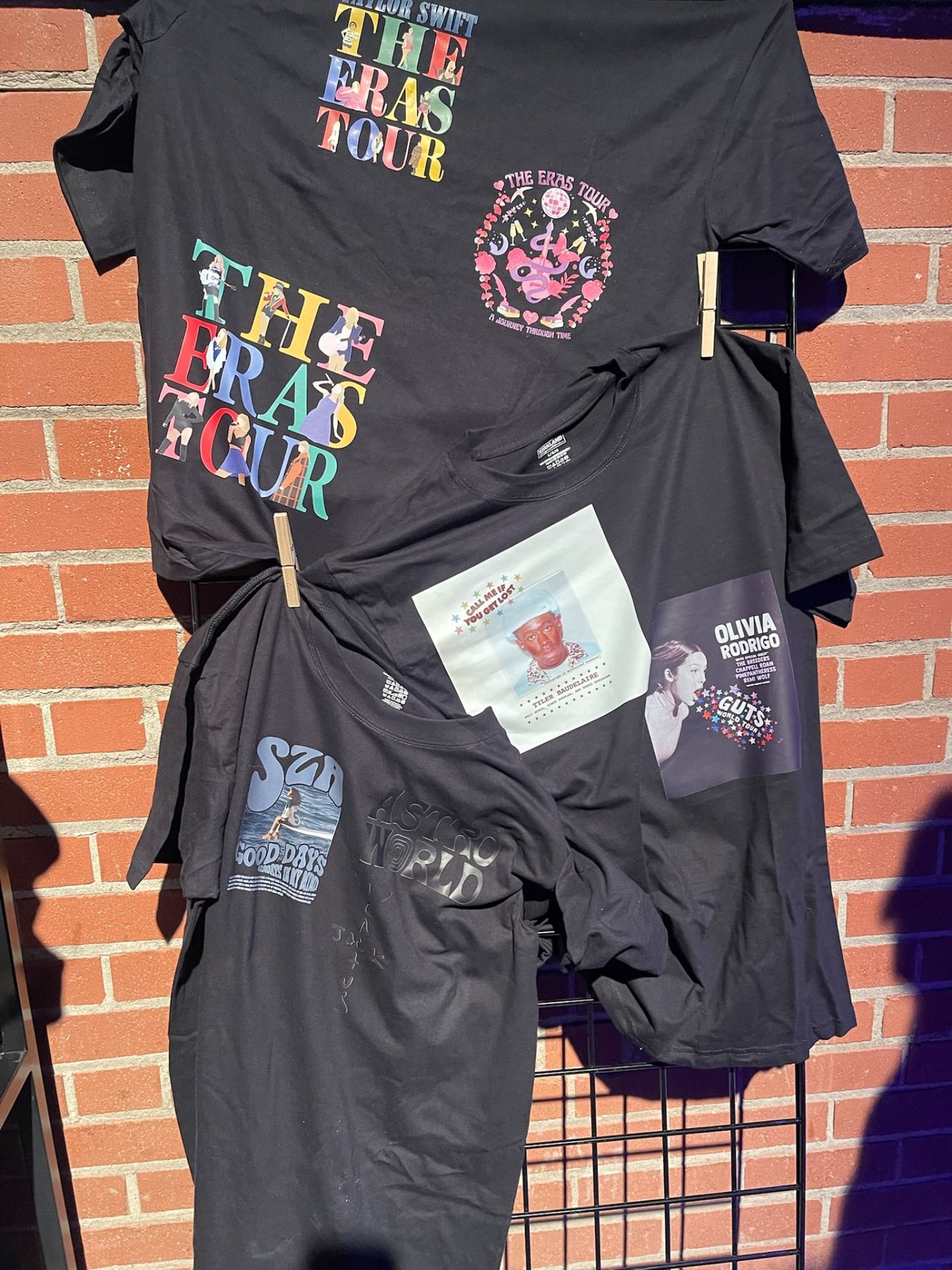 Concert Tour Merch Party photo 2